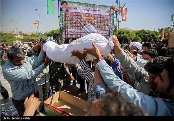 تشییع شهدای گمنام در ذوب آهن اصفهان 1