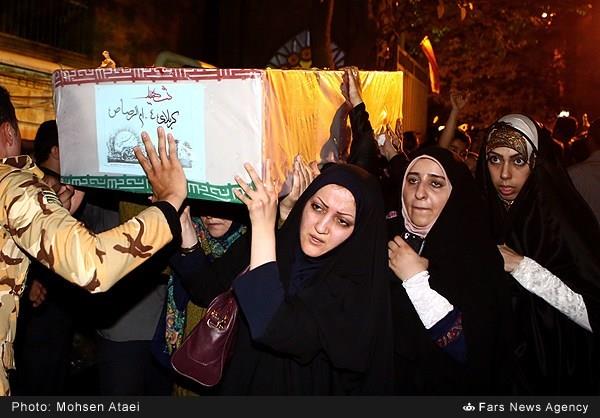 آئین تشییع 270 شهید دفاع مقدس در تهران(3) 6