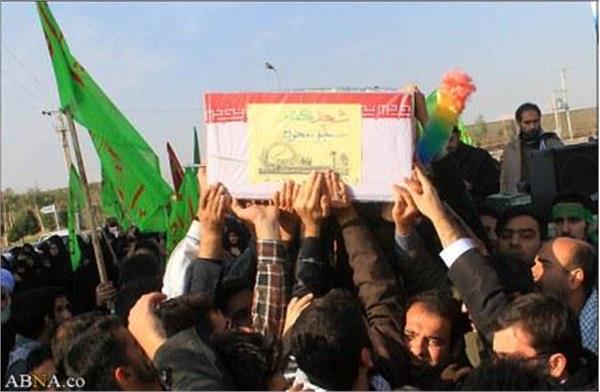 تشییع پیکر دو شهید گمنام دفاع مقدس در دانشگاه آزاد پردیسان