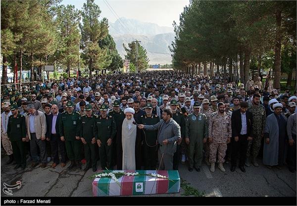 تشییع و تدفین شهید گمنام در کرمانشاه 6
