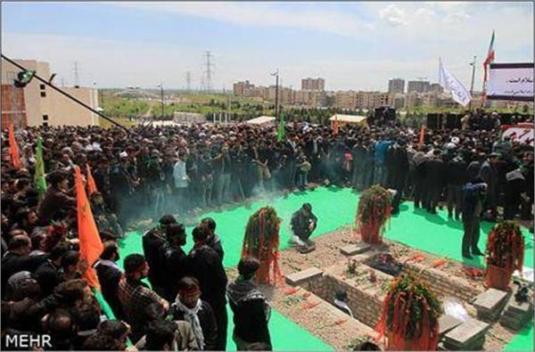 تشییع و خاکسپاری در دانشگاه آزاد قزوین