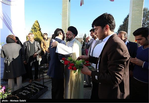 آغاز زندگی مشترک در کنار قبور شهدای گمنام - اصفهان 4