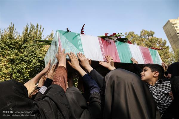 مراسم تشییع دو شهید گمنام در دانشگاه مالک اشتر 4