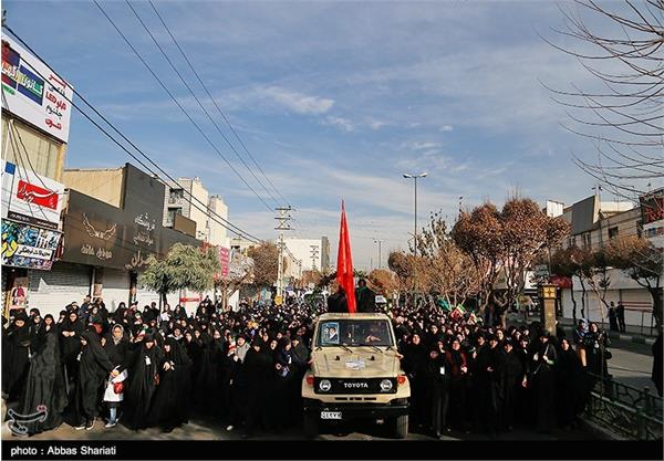 مراسم تشییع پیکر دو شهید گمنام در فردیس کرج 3