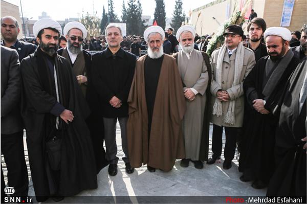 تشییع و تدفین شهید گمنام در کوی دانشگاه تهران 25