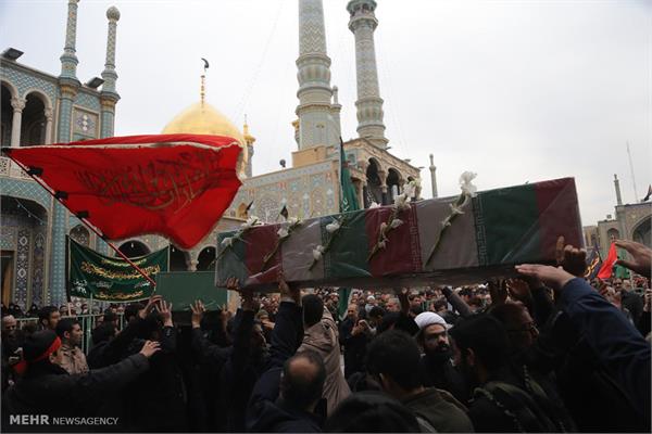 مراسم تشییع ۵ شهید گمنام و ۳ شهید مدافع حرم در قم 16