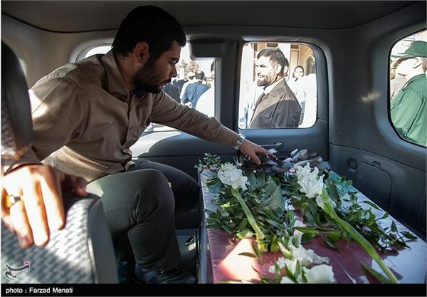 تشییع و تدفین شهید گمنام در کرمانشاه 12