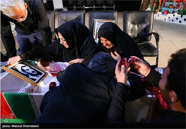 وداع با پیکر شهید تازه تفحص شده جمشید آقاجانی 4