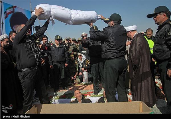 تشییع پیکر شهدای گمنام در تبریز 2