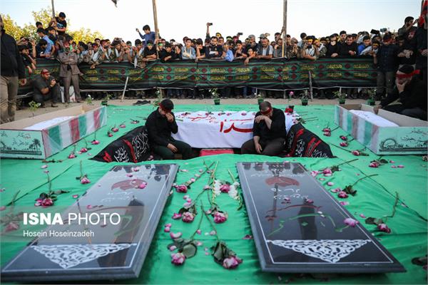 تشییع پیکر مطهر دو شهید گمنام در شاندیز 17