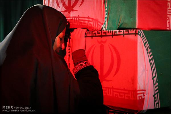 دیدار خانواده شهید دفاع مقدس سید مهدی غلامی پس از ۳۳ سال 16