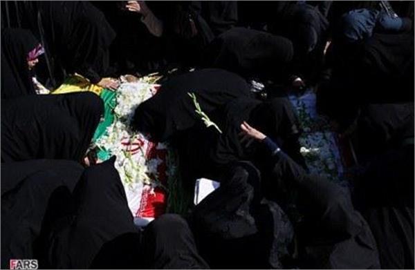 تشییع وخاکسپاری شهیدان  گمنام در دانشگاه آزاد اسلامی واحدعلوم و تحقیقات