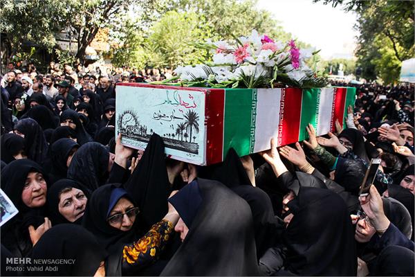 مراسم تشییع شهدای گمنام در تبریز 15