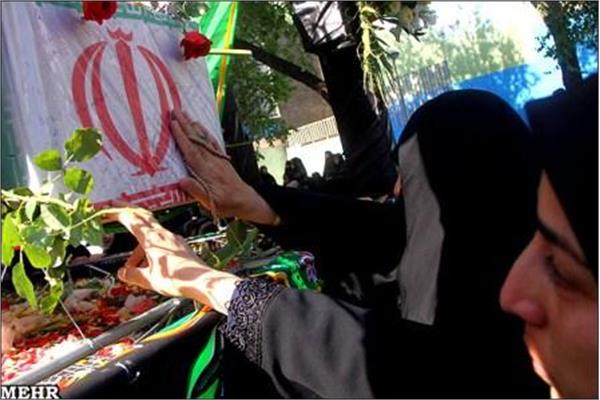 مراسم تشییع وخاکسپاری در دانشکده فنی دخترانه شریعتی