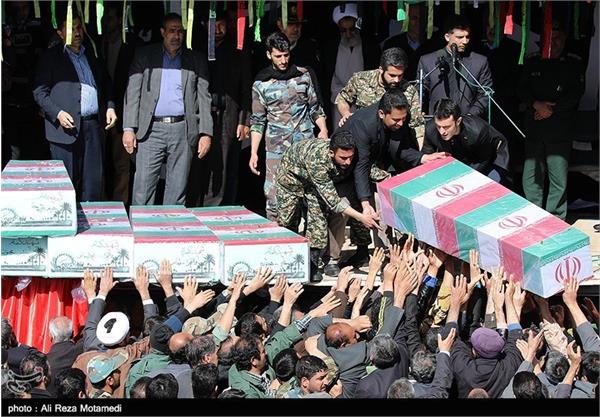 مراسم تشییع پیکر هفت شهید گمنام در شهرکرد 12