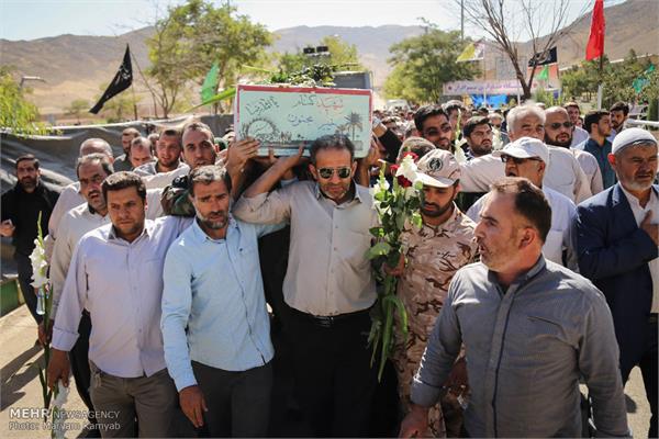 تشییع پیکر شهید گمنام در دهکده مقاومت تهران 5