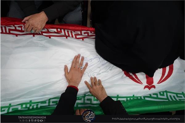 وداع با پیکر مطهر شهید مدافع حرم علی آقاعبداللهی 7 آذر 1402 9