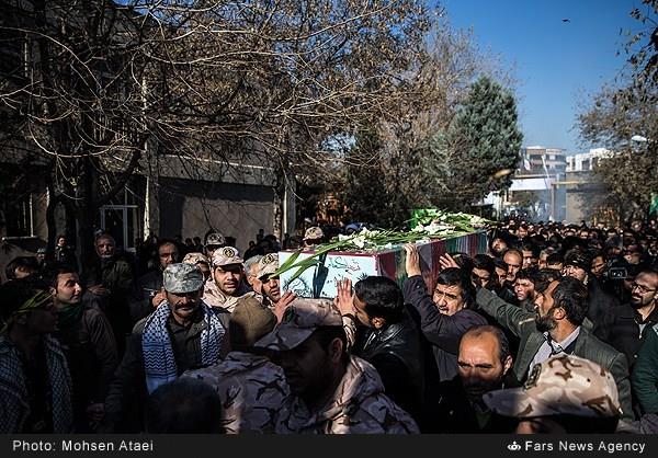 تشییع پیکر دو شهید گمنام در دانشکده فنی انقلاب اسلامی 2