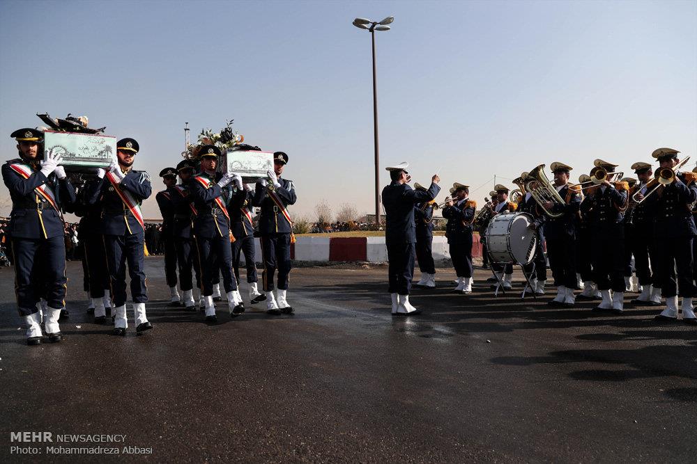 مراسم تشییع پیکر ۲ شهید گمنام در پایگاه هوایی شهید لشگری 1