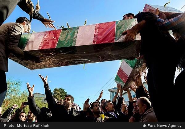 تشییع پیکر دو شهید گمنام در رشت 3