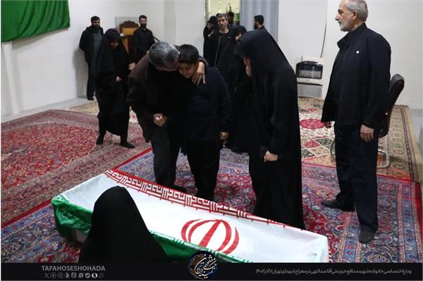 وداع با پیکر مطهر شهید مدافع حرم علی آقاعبداللهی 7 آذر 1402 1