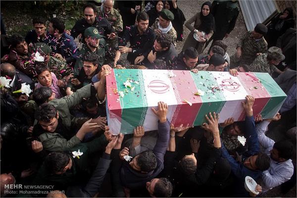 مراسم تشییع پیکر مطهر شهید مهدی طیبی 15