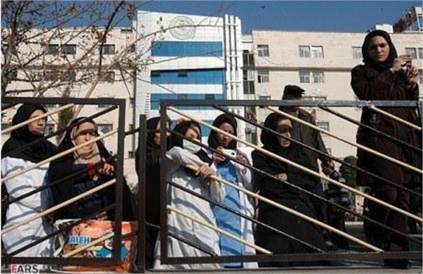 تشییع شهید گمنام در دانشگاه علوم پزشکی ارتش