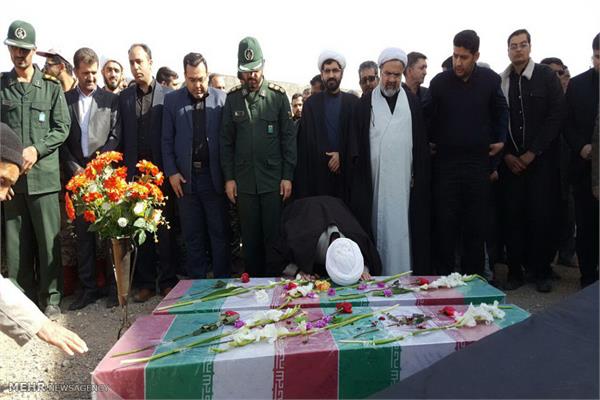 مراسم تشییع دو شهید گمنام در بیارجمند 8