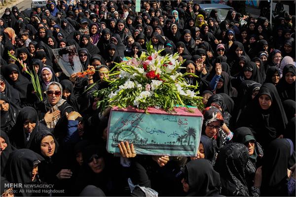 مراسم تشییع پیکر دو شهید گمنام در هادیشهر 10