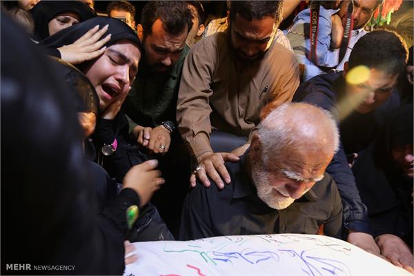 دیدار خانواده شهید دفاع مقدس سید مهدی غلامی پس از ۳۳ سال 20