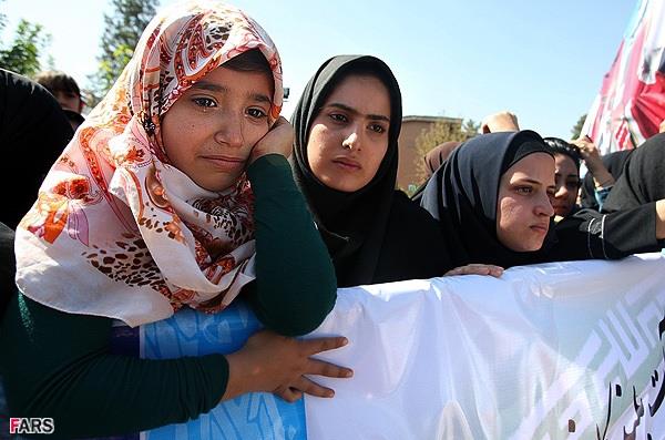 تشییع و خاکسپاری شهدای گمنام شهرک شهید شجاعی تهران_12/7/89