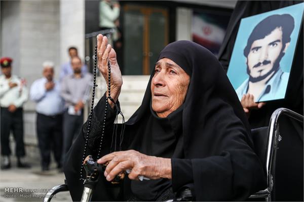 تشییع پیکر سه شهید تازه تفحص شده نیروی انتظامی 10