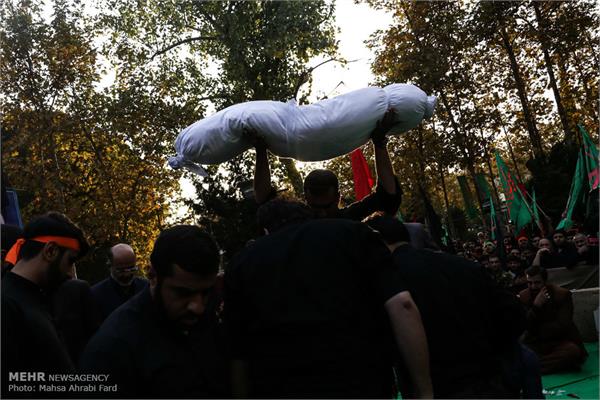 مراسم تشییع دو شهید گمنام در دانشگاه مالک اشتر 30