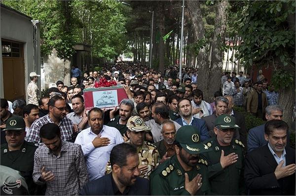 تشییع و خاکسپاری شهید گمنام در کرمانشاه 5