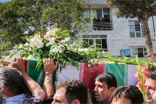 مراسم تشییع پیکر دو شهید گمنام در هادیشهر 13