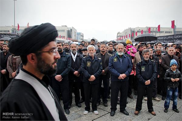 تشییع پیکر یازده شهید دفاع مقدس در مشهد 2