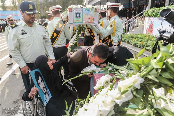 تشییع پیکر سه شهید تازه تفحص شده نیروی انتظامی 14
