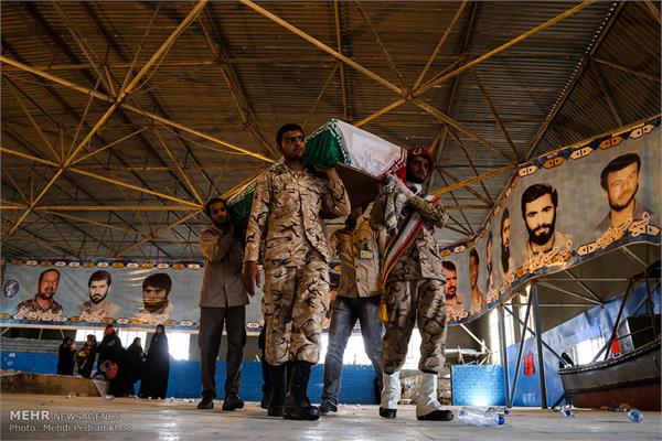 ورود پیکر ۱۳۵ شهید دوران دفاع مقدس از مرز آبی اروند 21