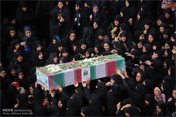 تشییع شهدای گمنام در بیرجند 13