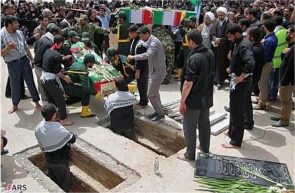 تشییع و خاکسپاری شهدای گمنام در دانشگاه آزاد بابل