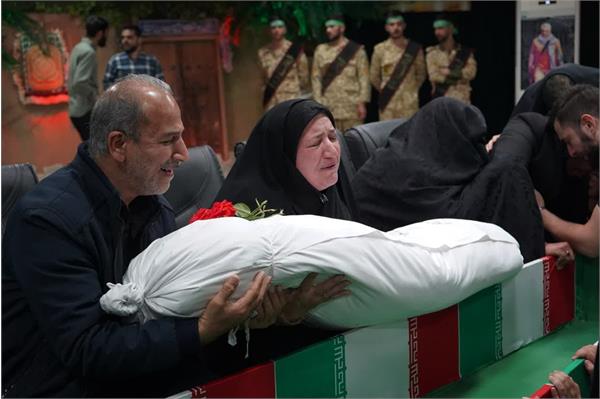 وداع با پیکر شهید تازه تفحص شده حجت‌الله یوسفیه - 14 اردیبهشت 1403