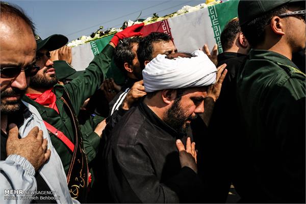 مراسم تشییع پیکر دو شهید گمنام در دانشکده شهید مطهری بسیج 8