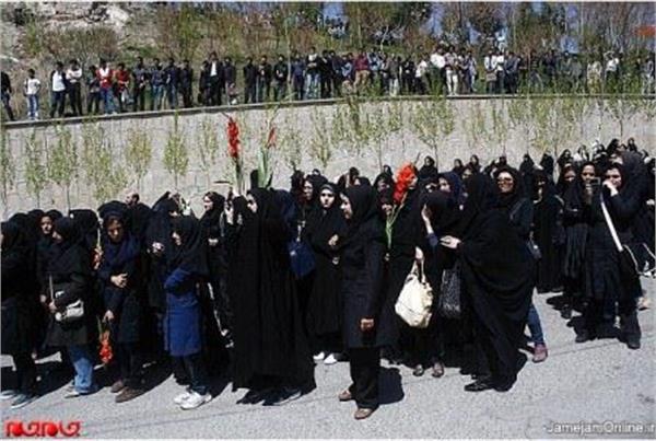 تشییع و خاکسپاری دو شهید گمنام در دانشگاه آزاد اسلامی تبریز