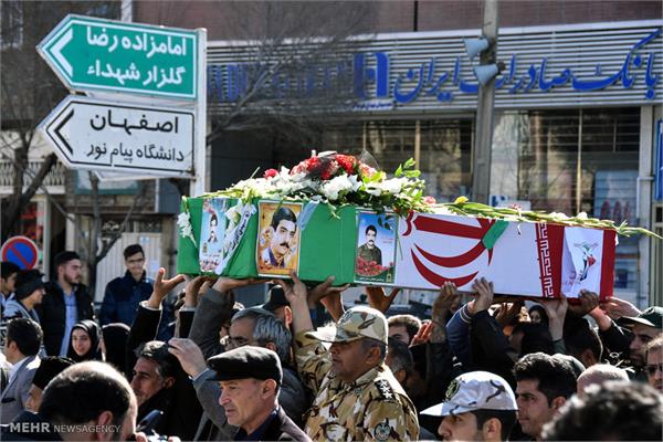 تشییع پیکر مطهر شهید «محمدحسن جلی» در شهرضا‎ 11