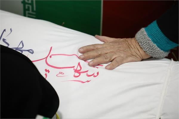 وداع با پیکر مطهر شهید مهرداد محمدتقی - 20 آذر 1403 7