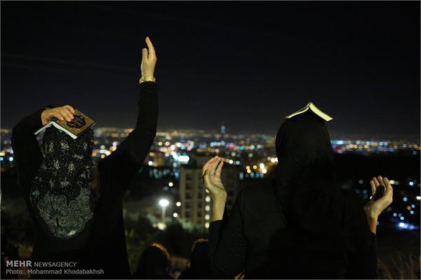 مراسم احیای شب بیست و یکم ماه رمضان در کهف الشهدا 11