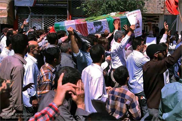 حضور خانواده شهید تازه شناسایی شهید سید ابوالفضل شیخ زاده در استان قم 12