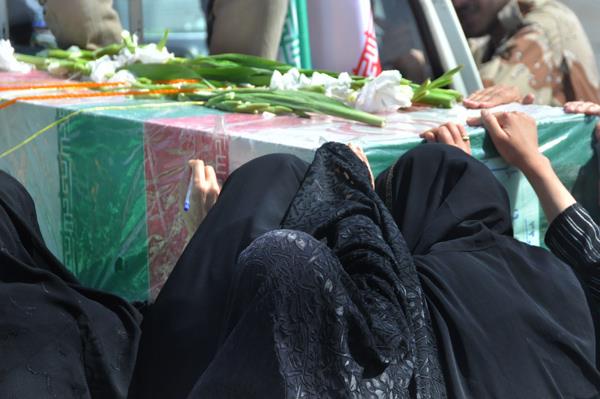 توسل به شهدای گمنام