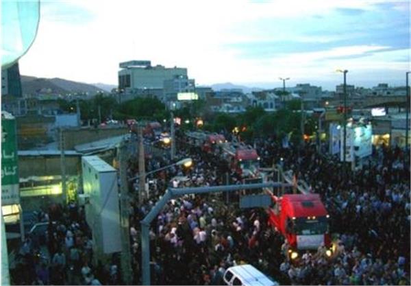 استقبال مردم اراک از کاروان شهدای گمنام