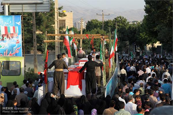 استقبال از شهدای گمنام در سروآباد و سنندج‎ 6